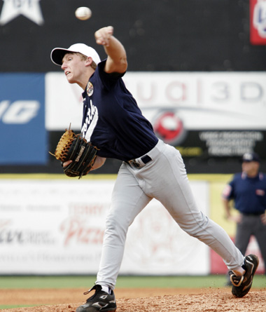 Chase Hardy of Hokes Bluff hurls North to first game victory. (KDPSportsPhotoO 